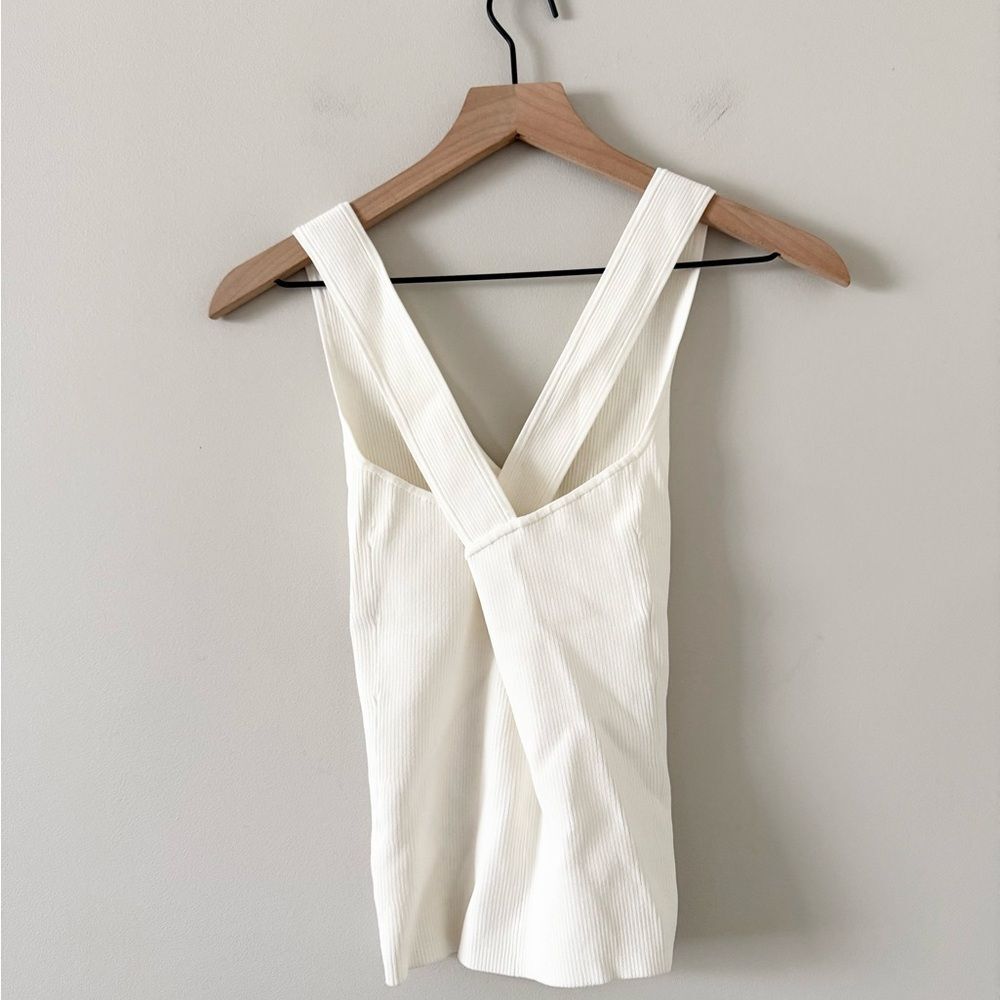 INTERMIX Cross Back Strap Ribbed Tank in White Size S - Picture 6 of 6